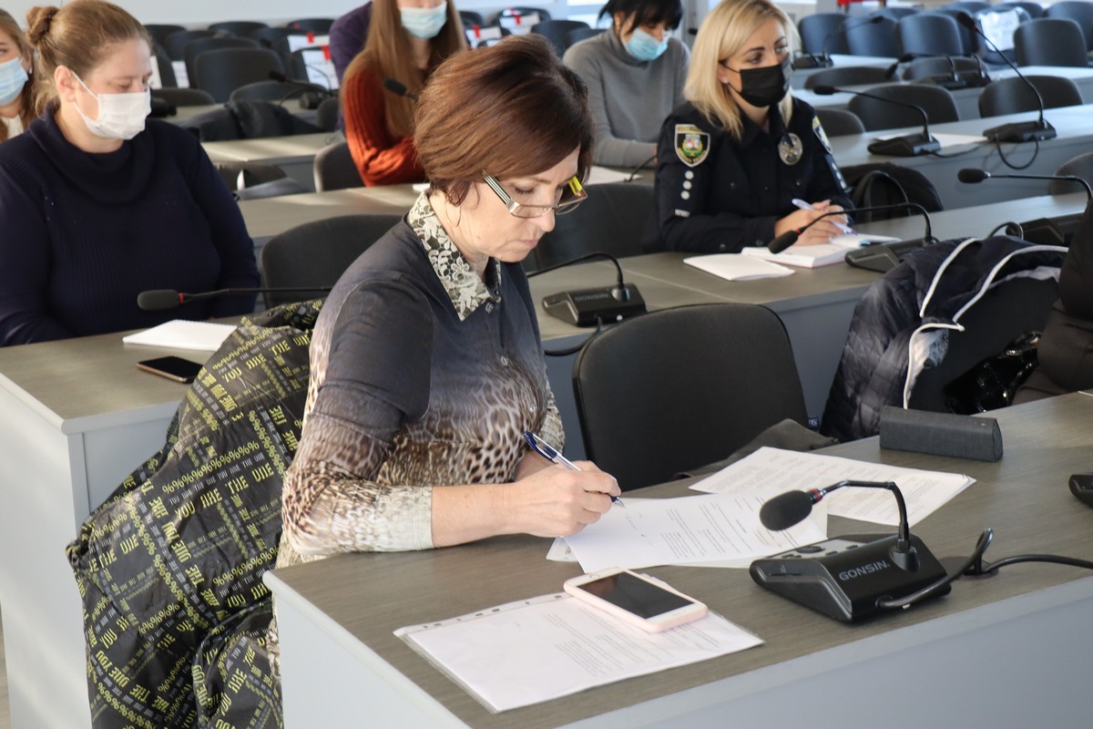На допомогу постраждалим від насильства