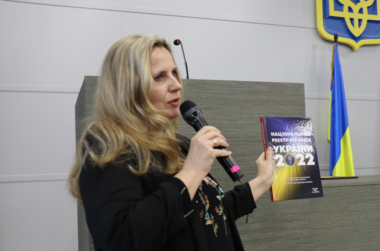 10 аеростатів! 10 Державних прапорів!  - Національний рекорд України ! 