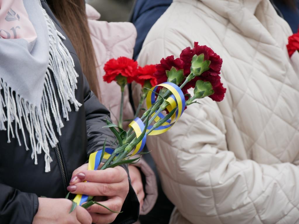 ЗАРЯДЖЕНІ ГІДНІСТЮ ТА ЖАГОЮ СВОБОДИ