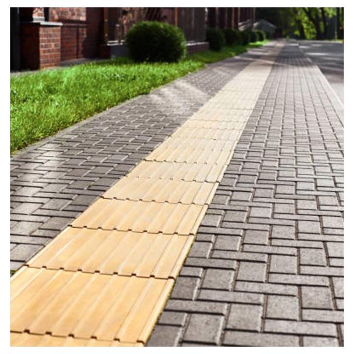 Опитування: що потрібно, аби місто було зручним для осіб з інвалідністю