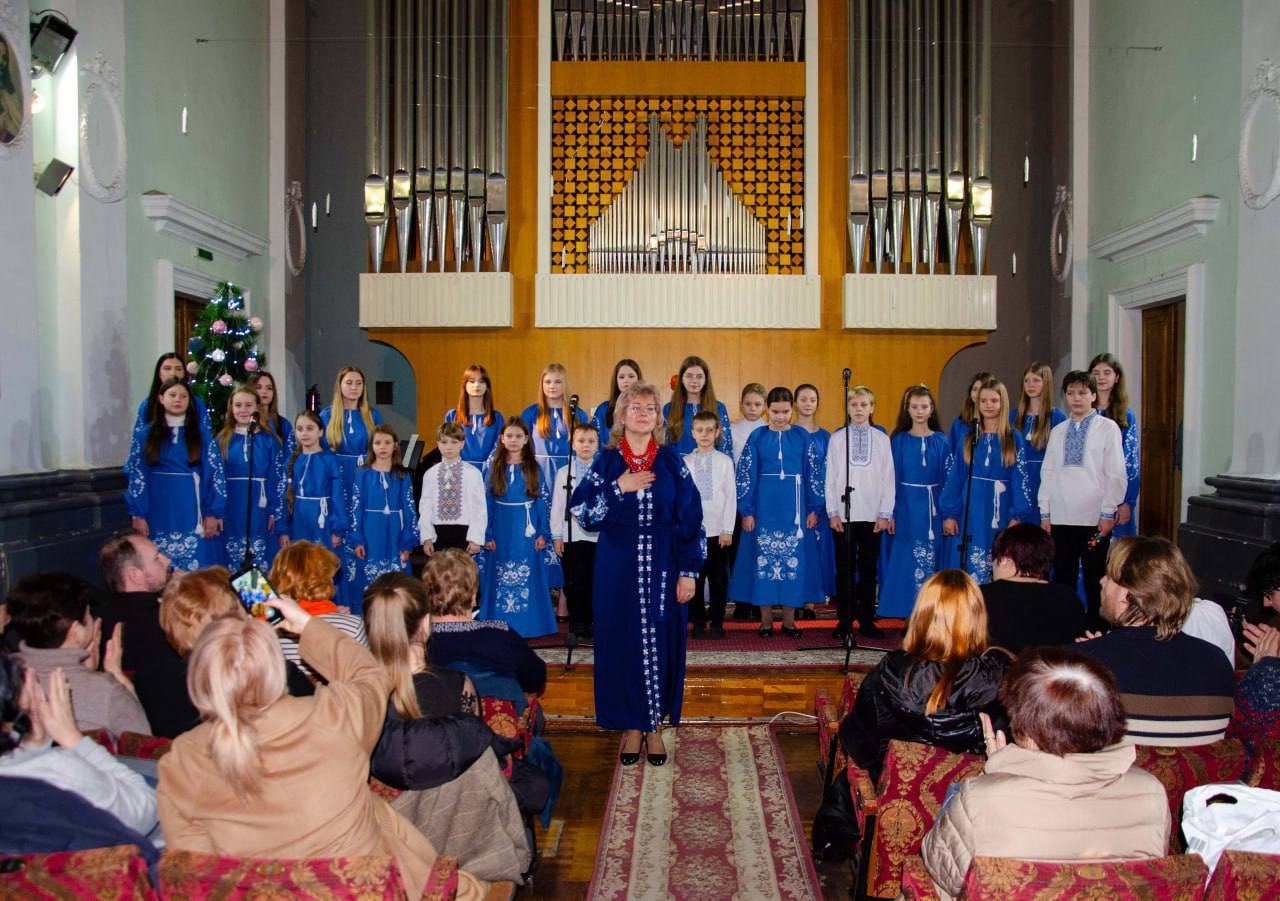 Гала-концерт мистецького фестивалю «Різдвяні зорі»