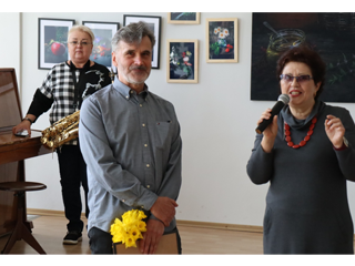 Фотовиставка «Від весни до весни» - гімн життю та перемозі