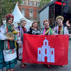 з_прапором
