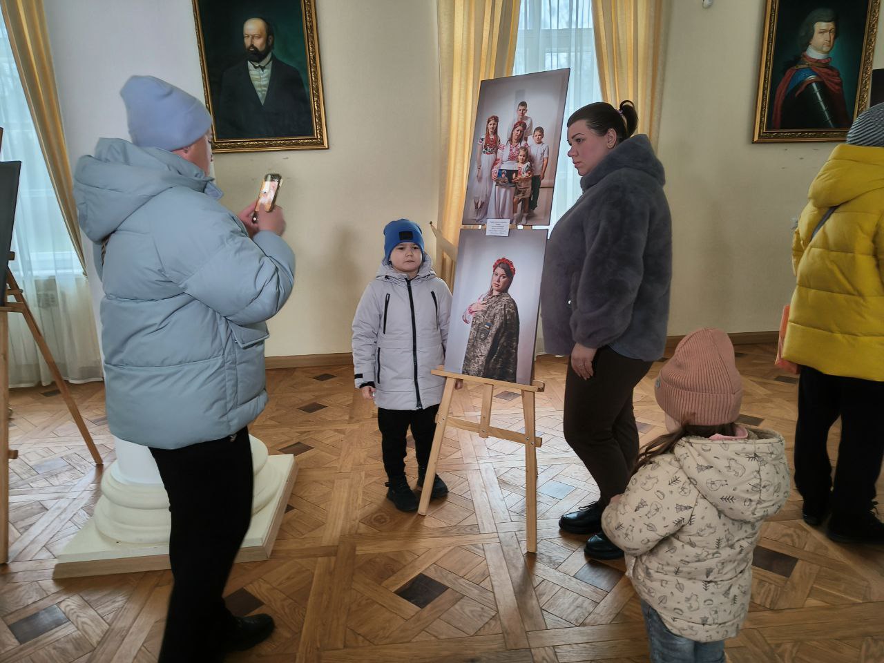 Фотопроєкт «Світло сердець»: пам’ять, закарбована у світлинах
