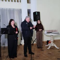 photo_2025-12-12_21-34-15