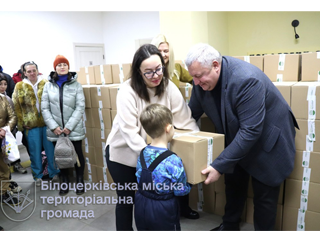 Німецькі благодійники знову передали різдвяні подарунки білоцерківським родинам