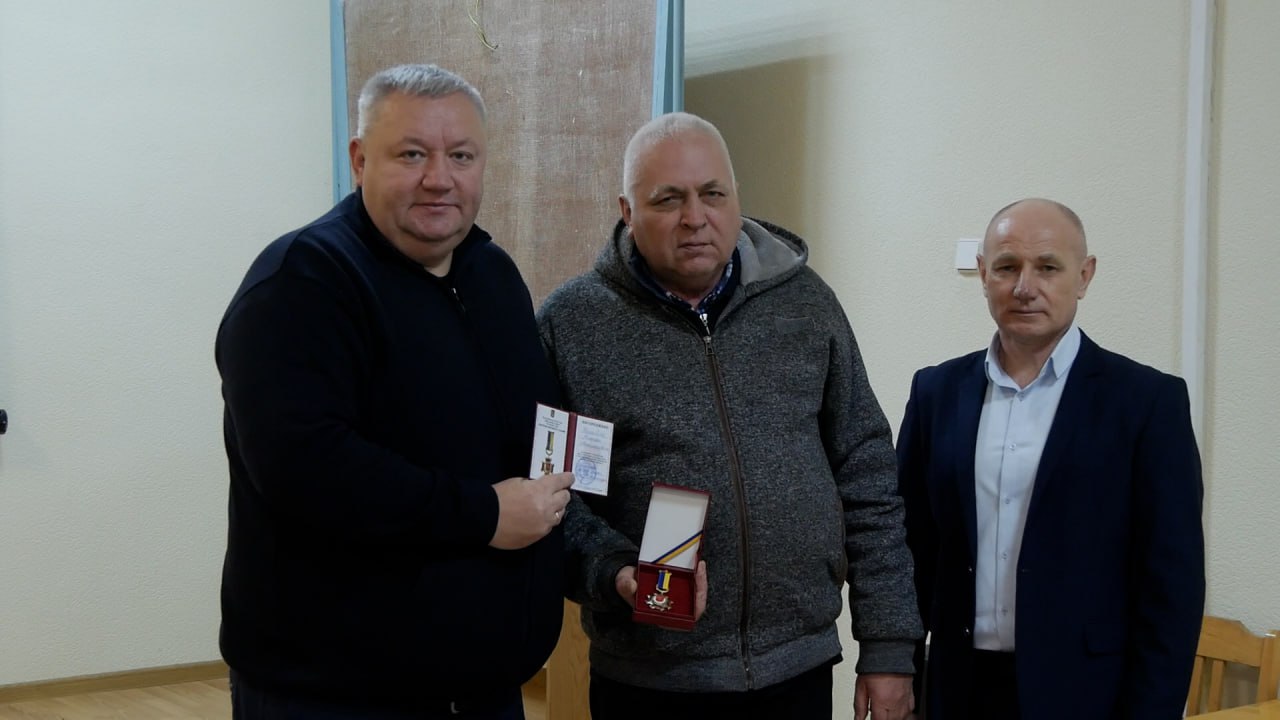 Сьогодні, 22 грудня, з професійним святом від імені громади вітали енергетиків