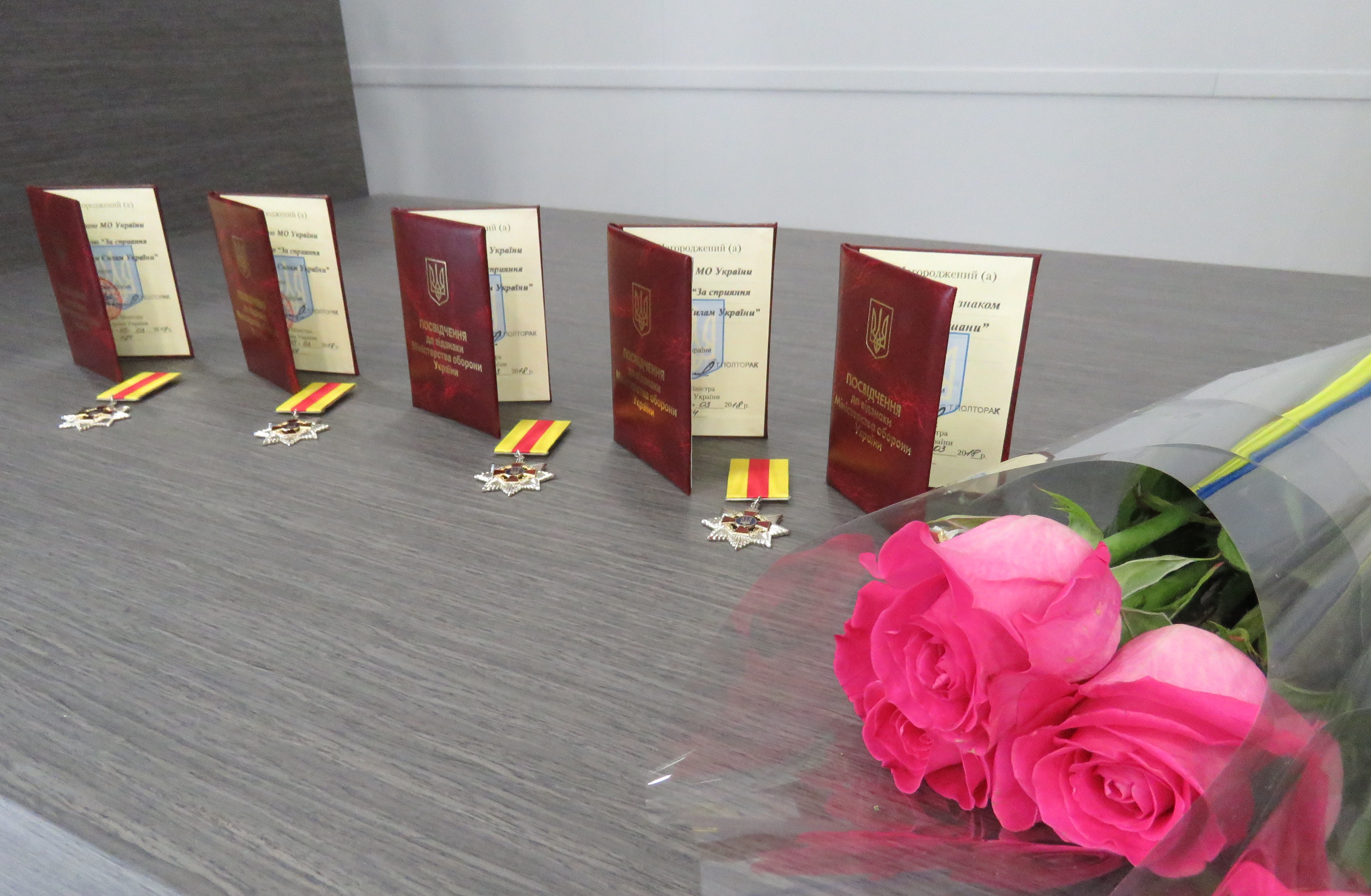 Жінок-волонтерів відзначили нагородами Міністерства оборони України