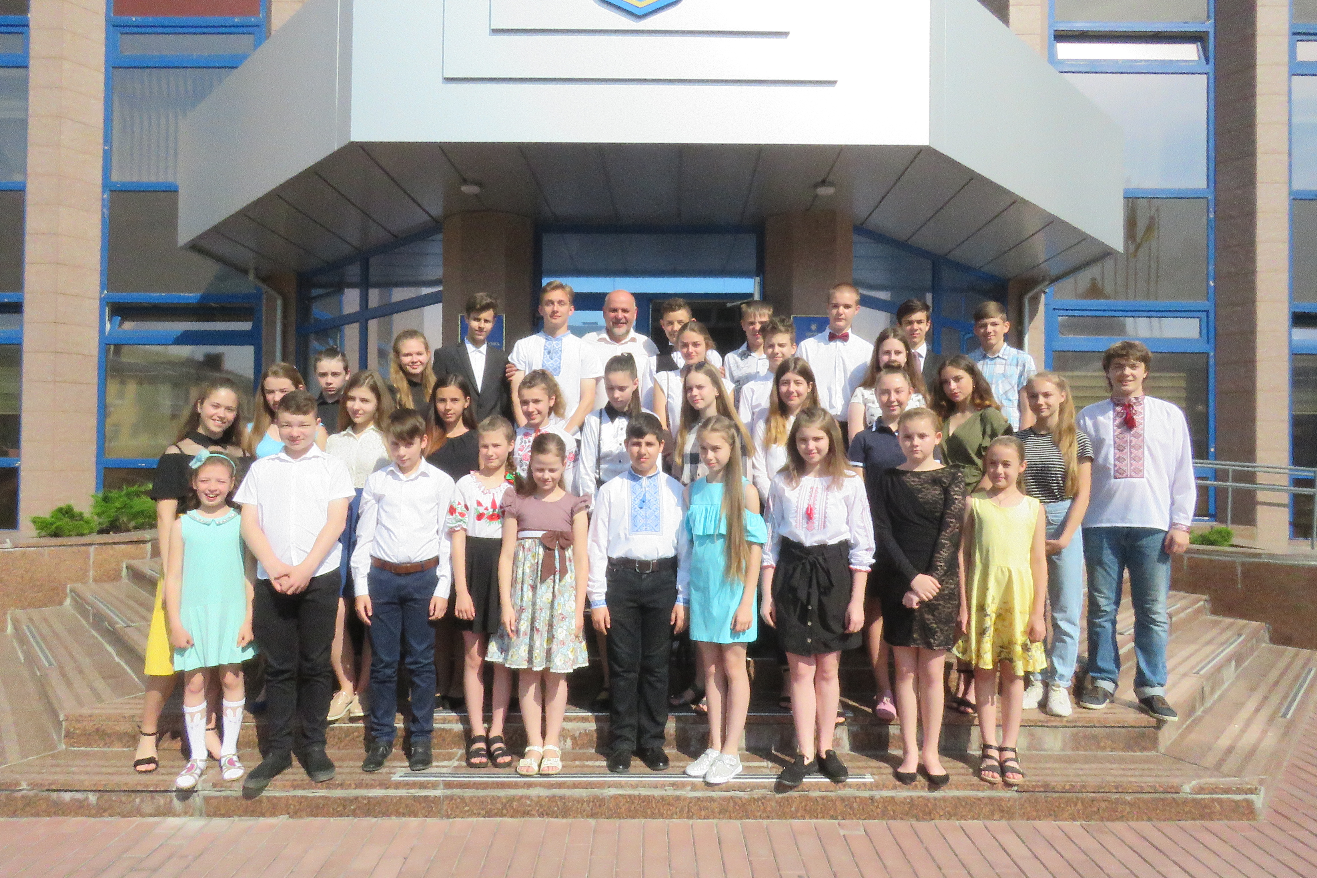 Відбулося вручення учням шкіл естетичного виховання свідоцтв стипендіатів міського голови за 2018-2019 учбовий рік