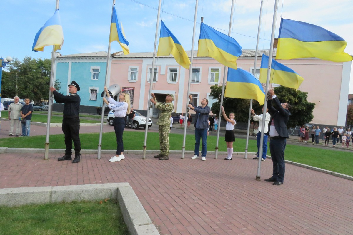 Український прапор – символ чистого неба і хлібної ниви