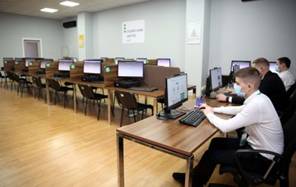 У квітні на водіїв чекають нові білети з ПДР